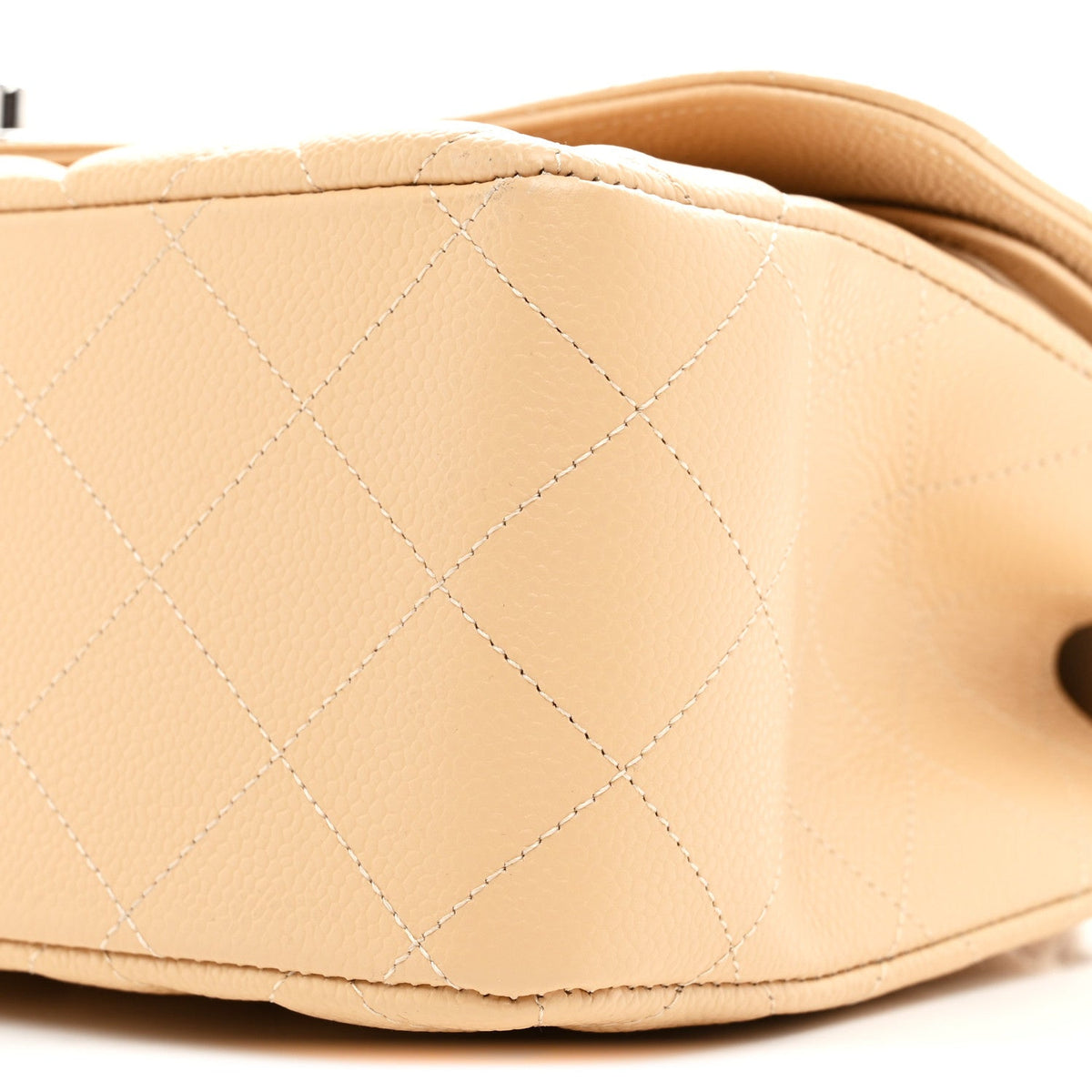 Caviar Quilted Jumbo Double Flap Beige Clair