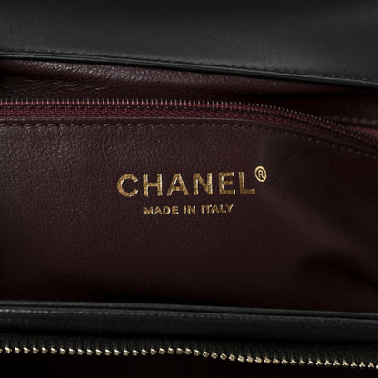 Caviar Quilted Medium Business Affinity Flap Black