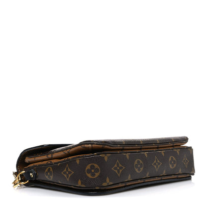 Reverse Monogram Pochette Metis