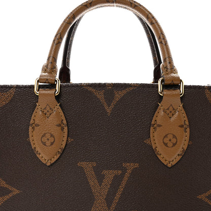 Reverse Monogram Giant Onthego PM