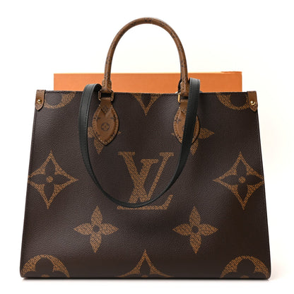 Reverse Monogram Giant Onthego MM